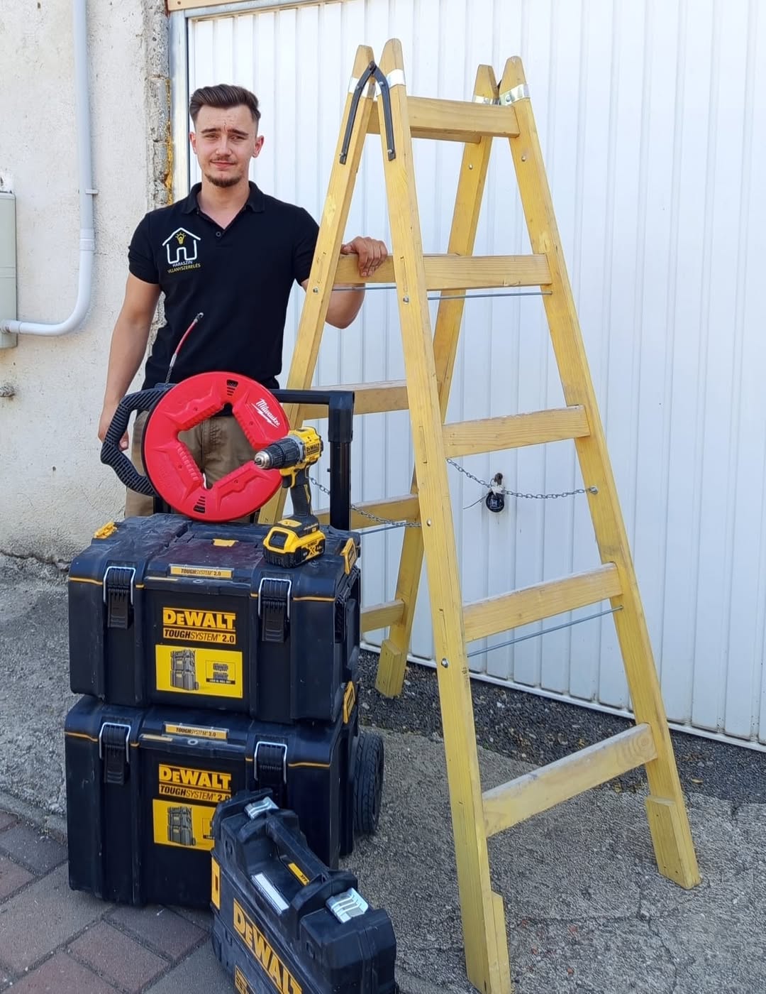 László Haraszin Villanyszerelés